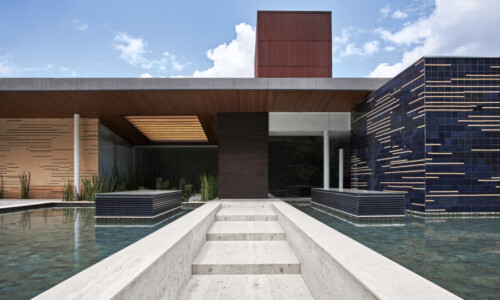 Residência - Riviera
Projeto: Carlos Alberto Maciel