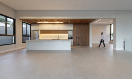 Residência - Condomínio Real
Projeto: Uesterli Gabriel