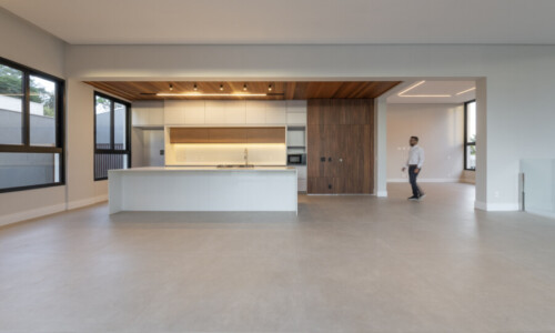 Residência - Condomínio Real
Projeto: Uesterli Gabriel