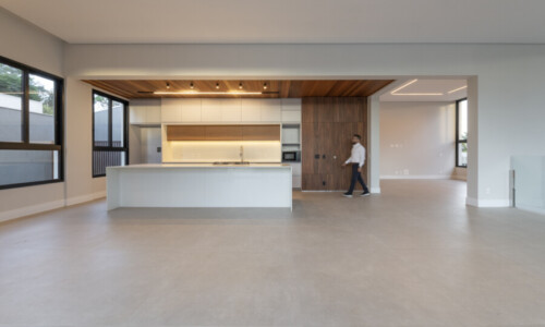 Residência - Condomínio Real
Projeto: Uesterli Gabriel