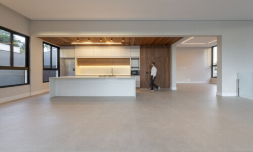 Residência - Condomínio Real
Projeto: Uesterli Gabriel