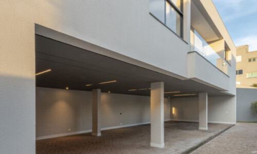 Residência - Condomínio Real
Projeto: Uesterli Gabriel