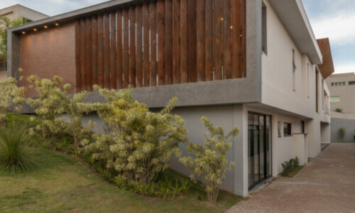 Residência - Condomínio Real
Projeto: Uesterli Gabriel