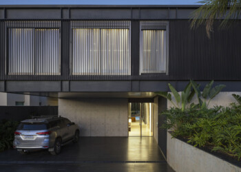 Residência - Península dos Pássaros
Projeto: Arquitetos Associados e BIRI Arquitetura