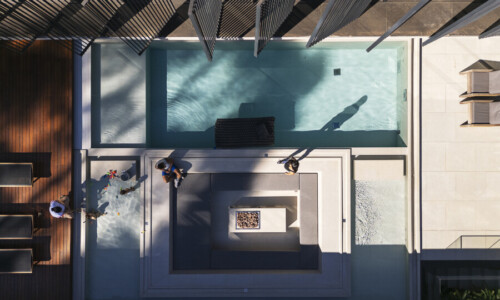 Residência - Península dos Pássaros
Projeto: Arquitetos Associados e BIRI Arquitetura