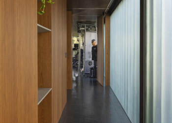 Residência - Península dos Pássaros
Projeto: Arquitetos Associados e BIRI Arquitetura