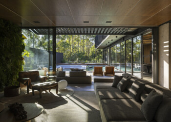 Residência - Península dos Pássaros
Projeto: Arquitetos Associados e BIRI Arquitetura