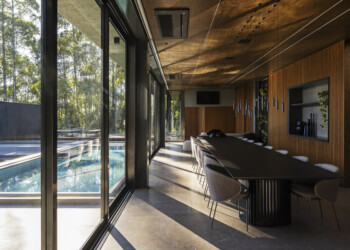 Residência - Península dos Pássaros
Projeto: Arquitetos Associados e BIRI Arquitetura