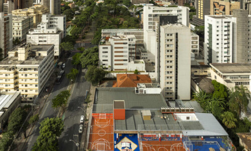 Colégio Magnum
Educacional - Lourdes
Projeto: Chico Albano e BIRI Arquitetura