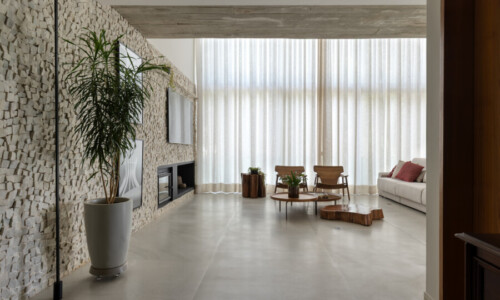 Casa Alphaville
Residência - Costa Laguna
Projeto: Tina Barbosa