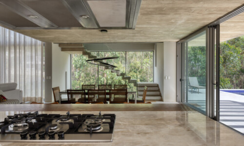 Casa Alphaville
Residência - Costa Laguna
Projeto: Tina Barbosa