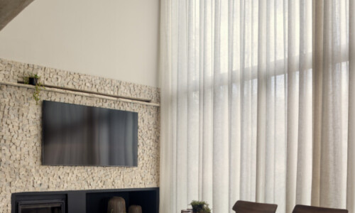 Casa Alphaville
Residência - Costa Laguna
Projeto: Tina Barbosa